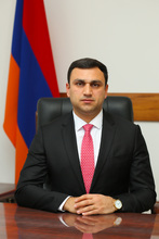 ՀՀ Արմավիրի մարզպետ Արգիշտի Մեխակյանի շնորհավորական ուղերձն Ամանորի և Սուրբ Ծննդյան տոների առթիվ 