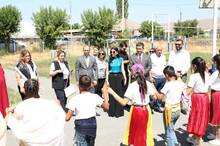 Հունիսի 27-ին Մարդու իրավունքների պաշտպան Անահիտ Մանասյանն այցելել է Արմավիրի մարզի եզդիական բնակչություն ունեցող Ֆերիկ համայնք Հունիսի 27-ին Մարդու իրավունքների պաշտպան Անահիտ Մանասյանն այցելել է Արմավիրի մարզի եզդիական բնակչություն ունեցող Ֆերիկ համայնք