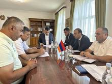 Մարզպետի մոտ ընդունելության է եղել #Բաղրամյան համայնքի ղեկավար Շանթ Առաքելյանը՝ համայնքապետարանի աշխատակիցների հետ միասին։ Մարզպետի մոտ ընդունելության է եղել #Բաղրամյան համայնքի ղեկավար Շանթ Առաքելյանը՝ համայնքապետարանի աշխատակիցների հետ միասին։