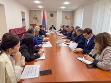 Արմավիրի մարզպետ Վահրամ Խաչատրյանը համայնքների ղեկավարների հետ անցկացրել է աշխատանքային  խորհրդակցություն