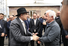 Վարչապետ Նիկոլ Փաշինյանն այցելել է Արմավիրի մարզ, ծանոթացել իրականացված ծրագրերին: Վարչապետ Նիկոլ Փաշինյանն այցելել է Արմավիրի մարզ, ծանոթացել իրականացված ծրագրերին: